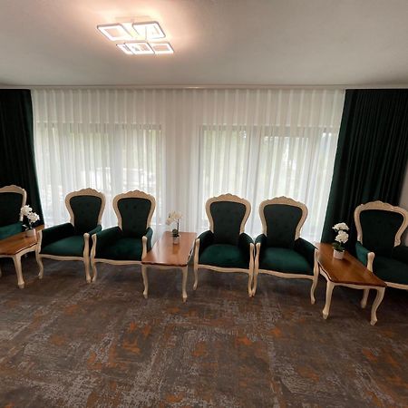 Pensiunea Alexolar New One Arada Экстерьер фото