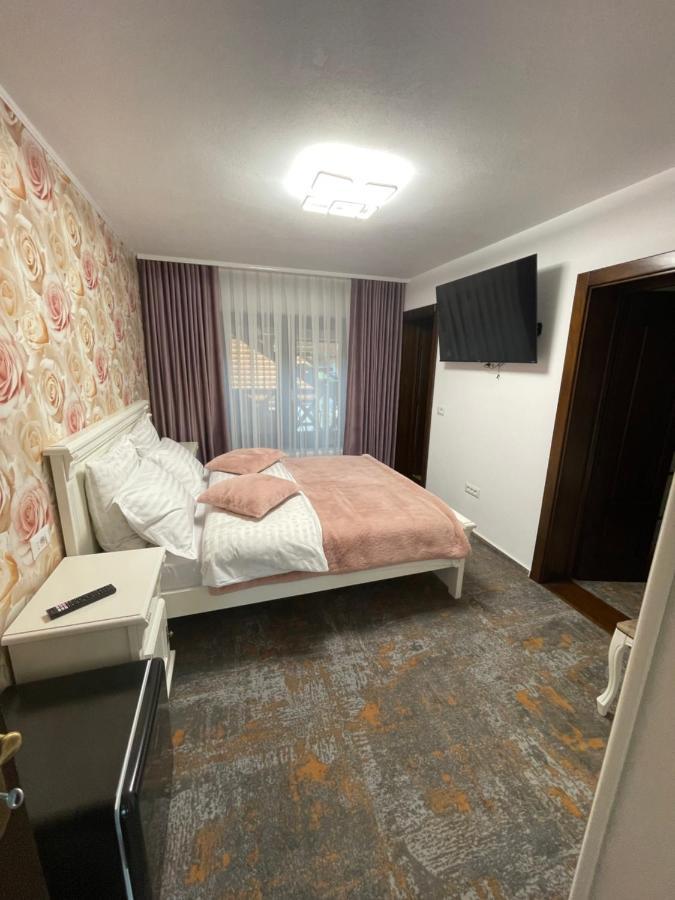 Pensiunea Alexolar New One Arada Экстерьер фото
